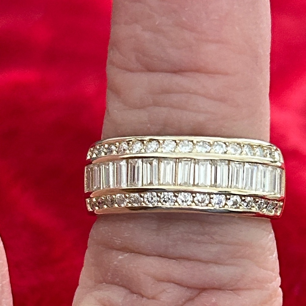 Luxury Moissanite Diamond gold baguette band size 7